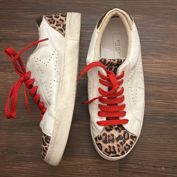 Steven New York All Star Sneakers - Size 9 - Picture 3 of 7